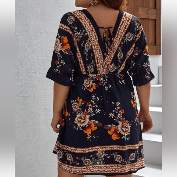 Boho Plus Size Floral Print Tie Back Dress Navy Blue - Picture 2 of 14